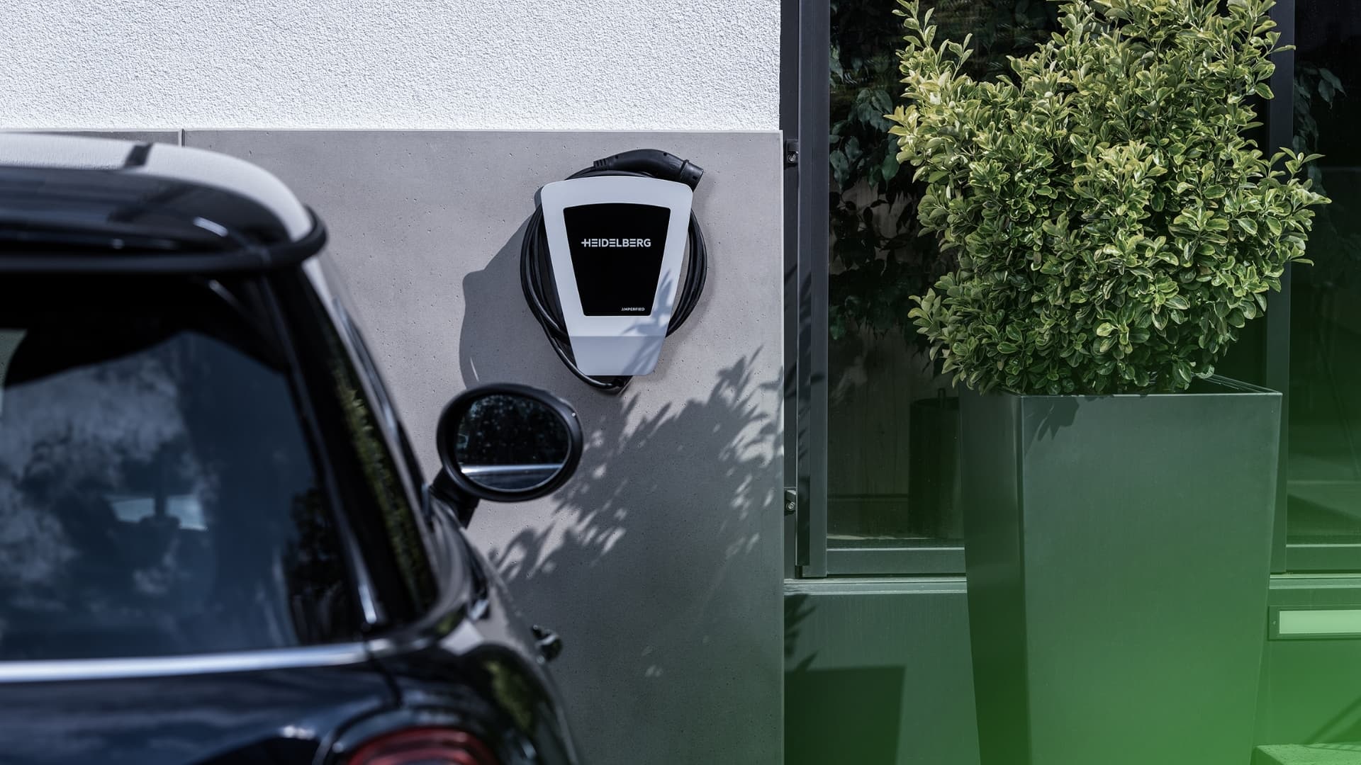 Evdə quraşdırılmış Heidelberg Wallbox şarj stansiyası